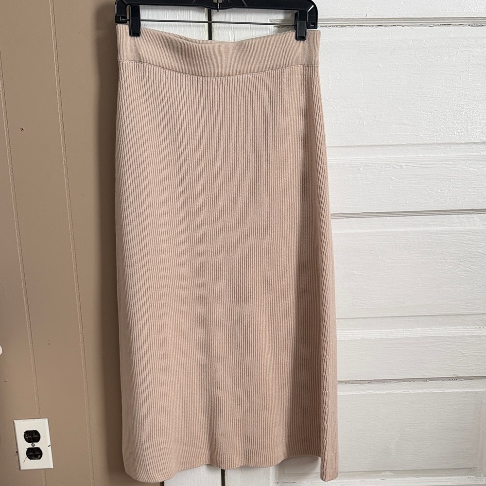 Sezane Women’s Naelle Ribbed Knit Midi Skirt cream